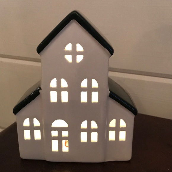 Lighted House Decoration - Picture 6 of 16